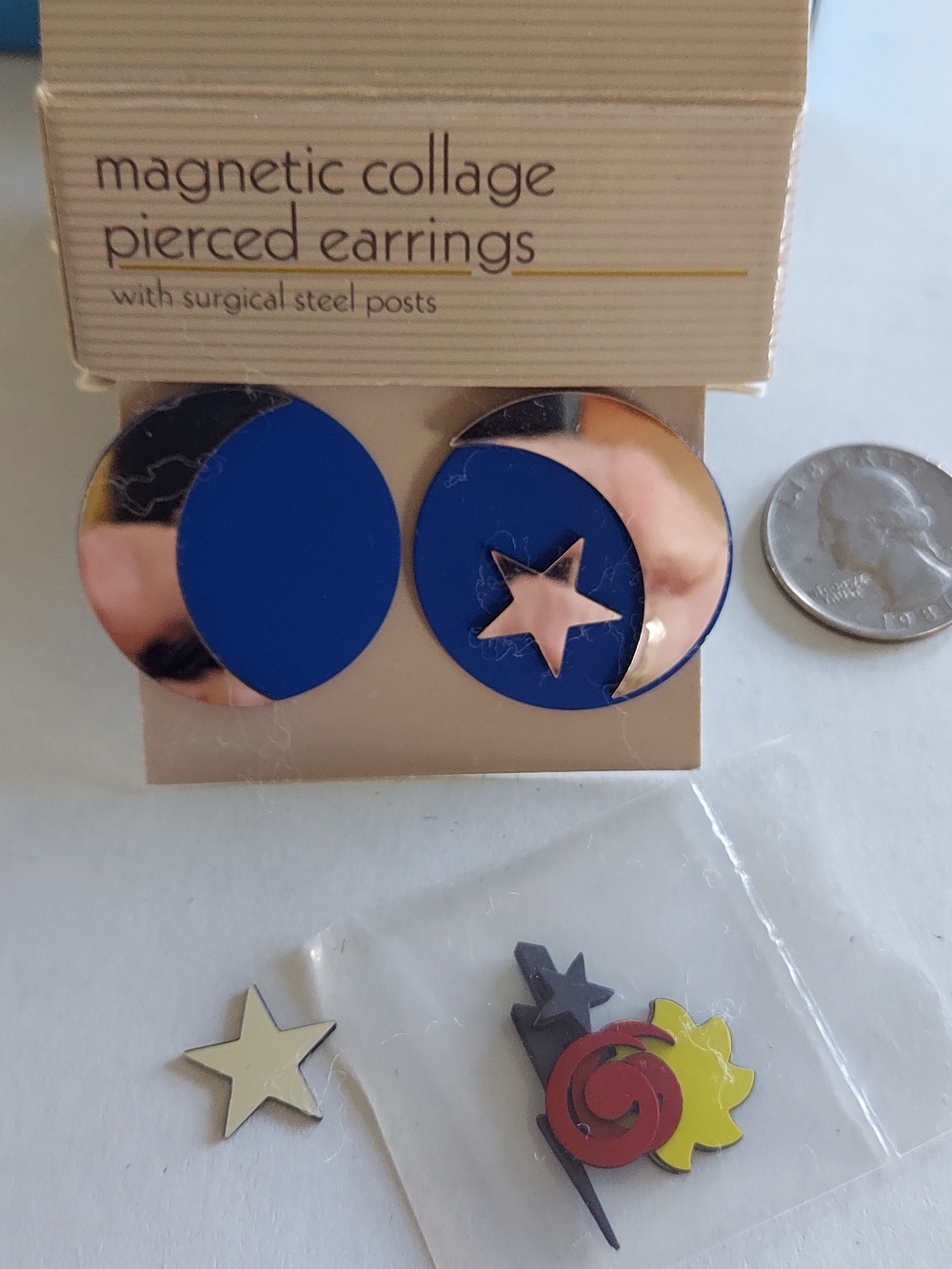 Vintage Rare Avon Magnetic Collage  Earrings - Blue and Silver Star Circle